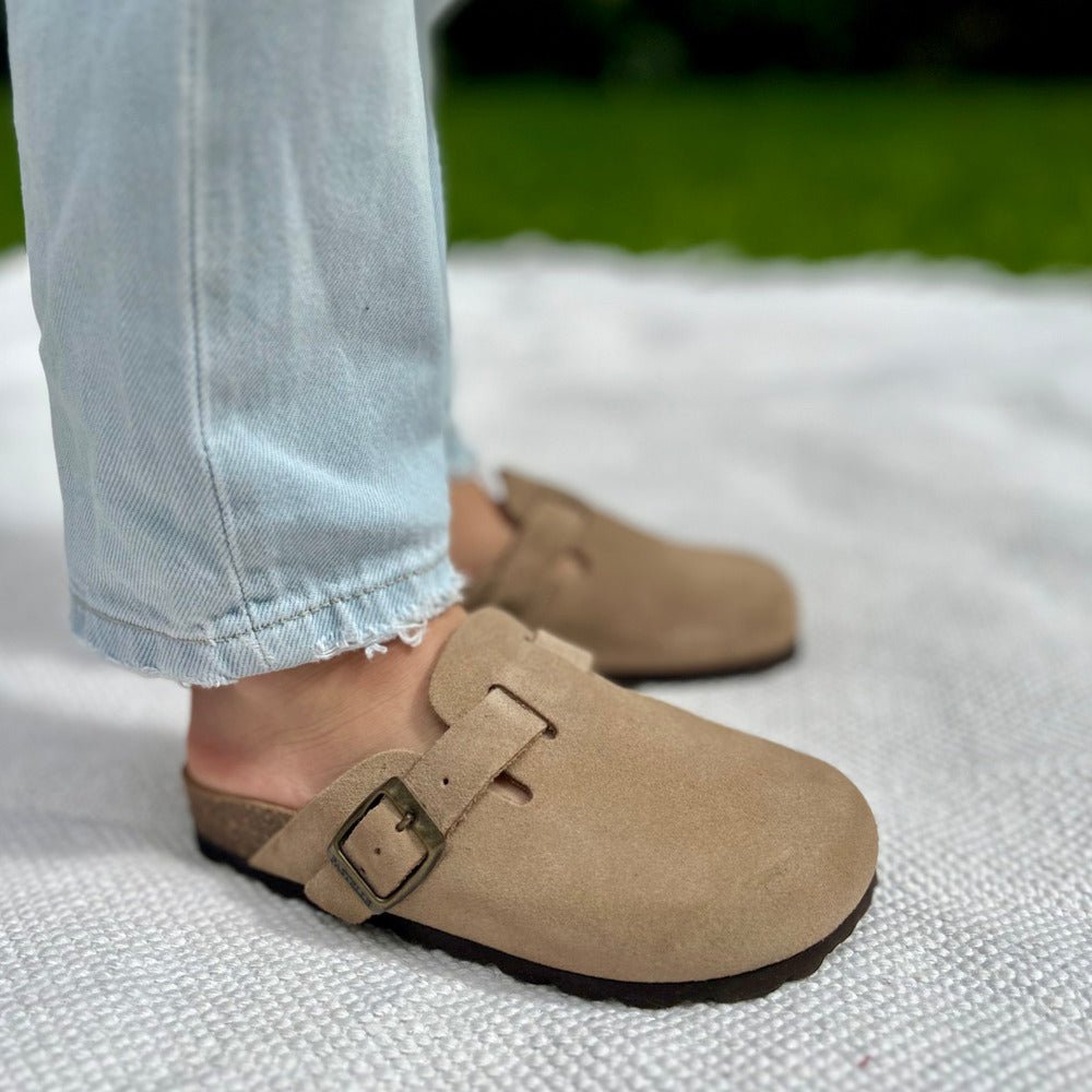 Solal sabot taille 27-35 - Pastelle Boutique27Suede Taupe