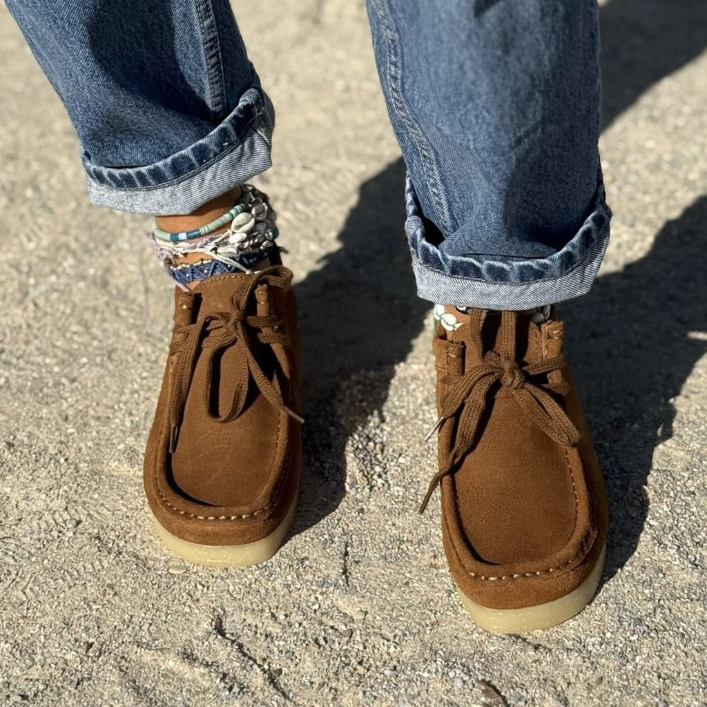 ZAP – Mocassins à Lacets en Daim, Semelle Crêpe Naturelle, Confort & Élégance - Pastelle Boutique36Taupe
